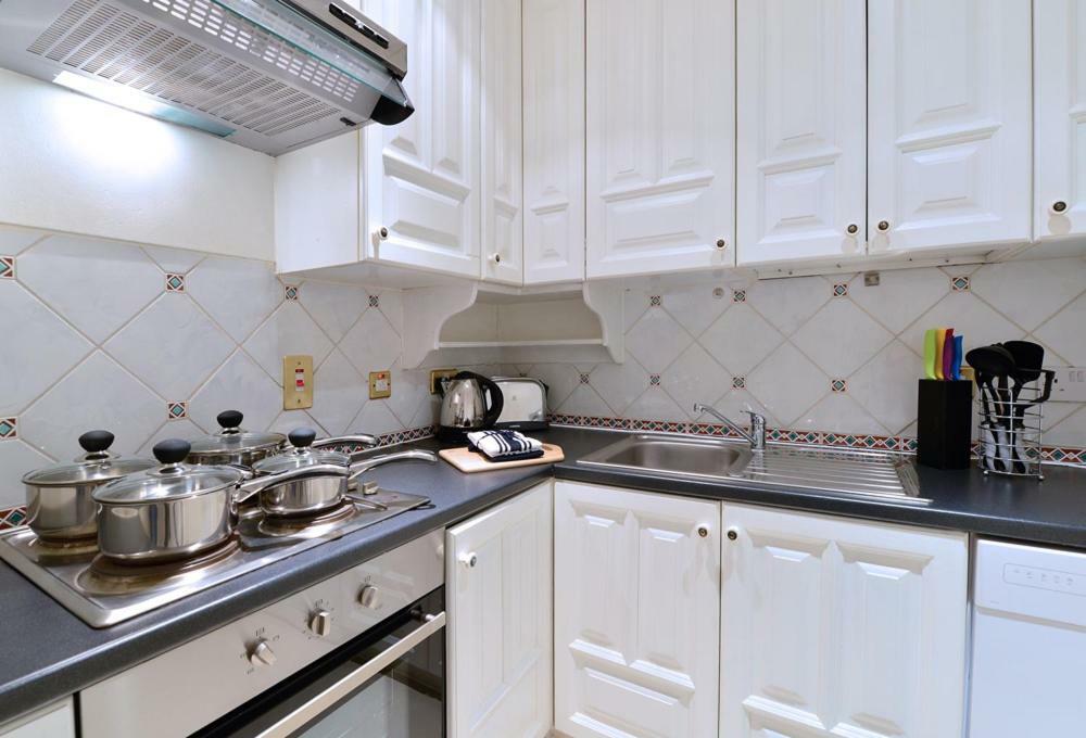 Somerset Court Kensington Apartments Λονδίνο Εξωτερικό φωτογραφία